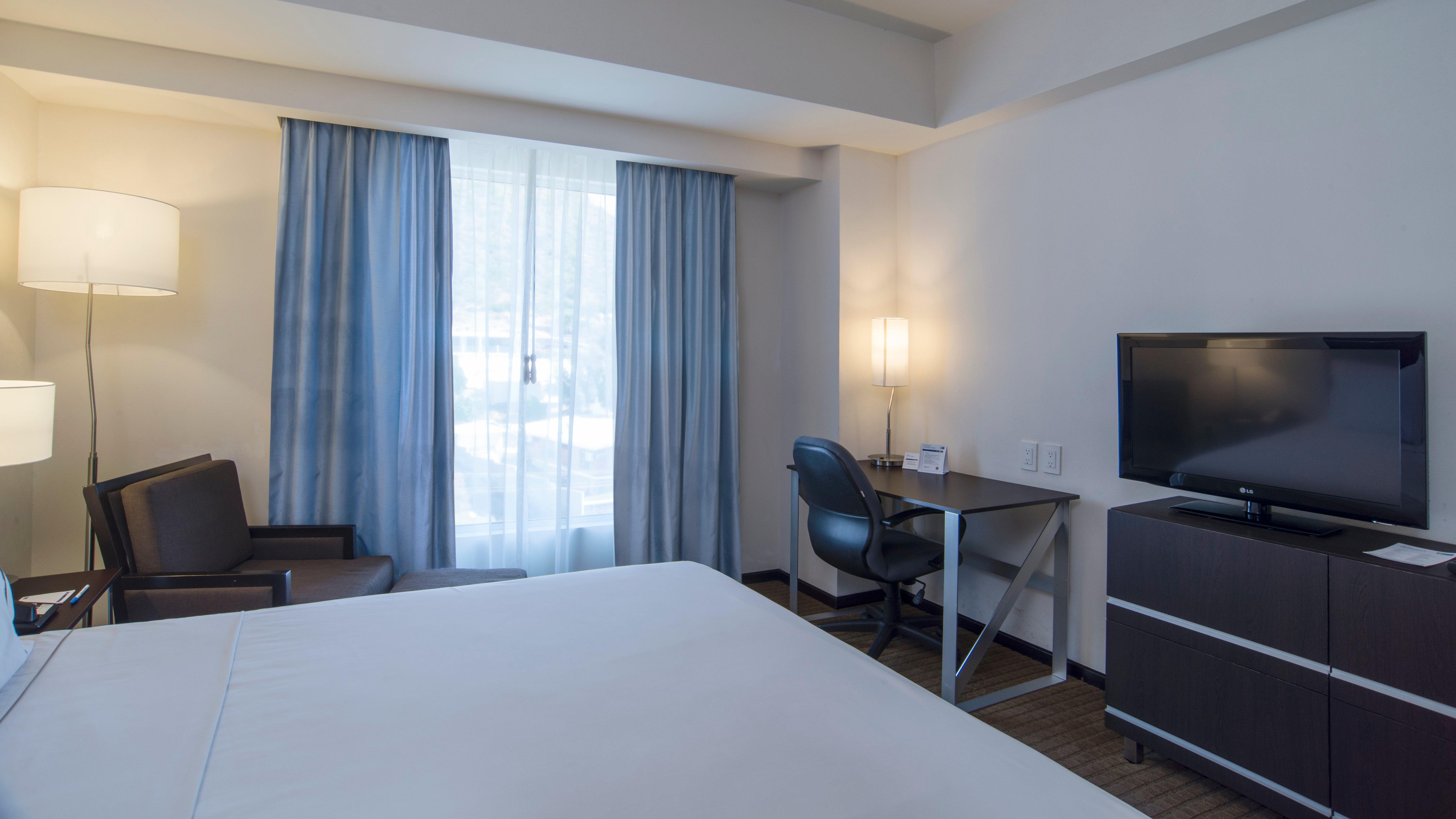 Holiday Inn Express Guaymas By Ihg Esterno foto A typical room at the Residence Inn