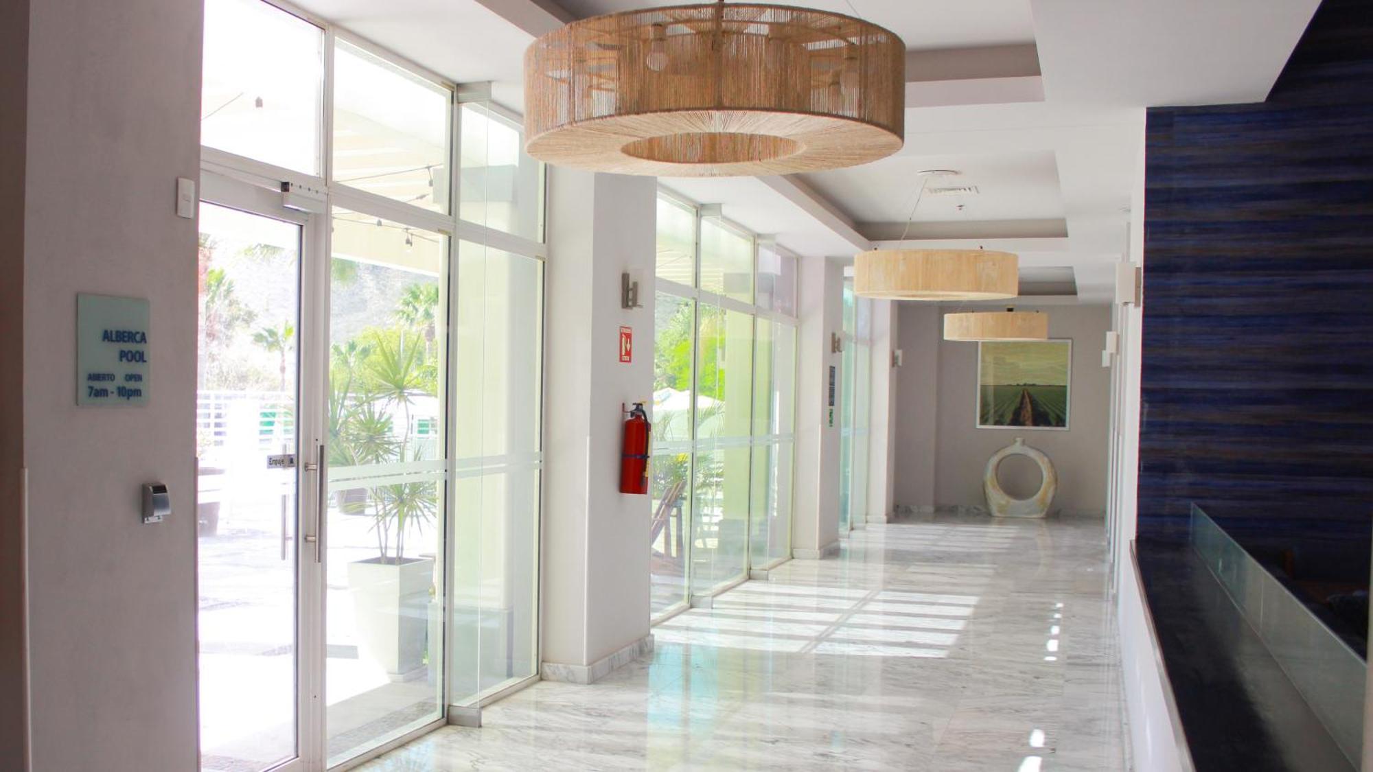 Holiday Inn Express Guaymas By Ihg Esterno foto Interior of the hotel